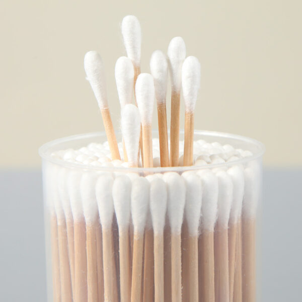 Portable Plastic Canister 100 Count Bamboo Stick Cotton Swabs for Hotel/Travel - Image 2